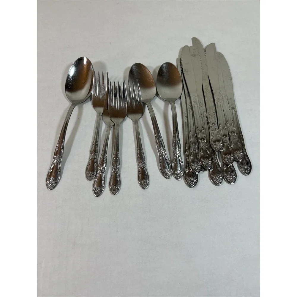 Oneida CRAFT‎ Stainless Lot 17 Knives Spoons Forks Floral
